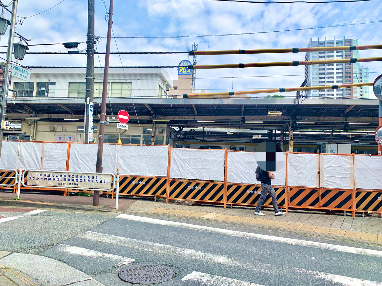 三鷹駅前バス降車場