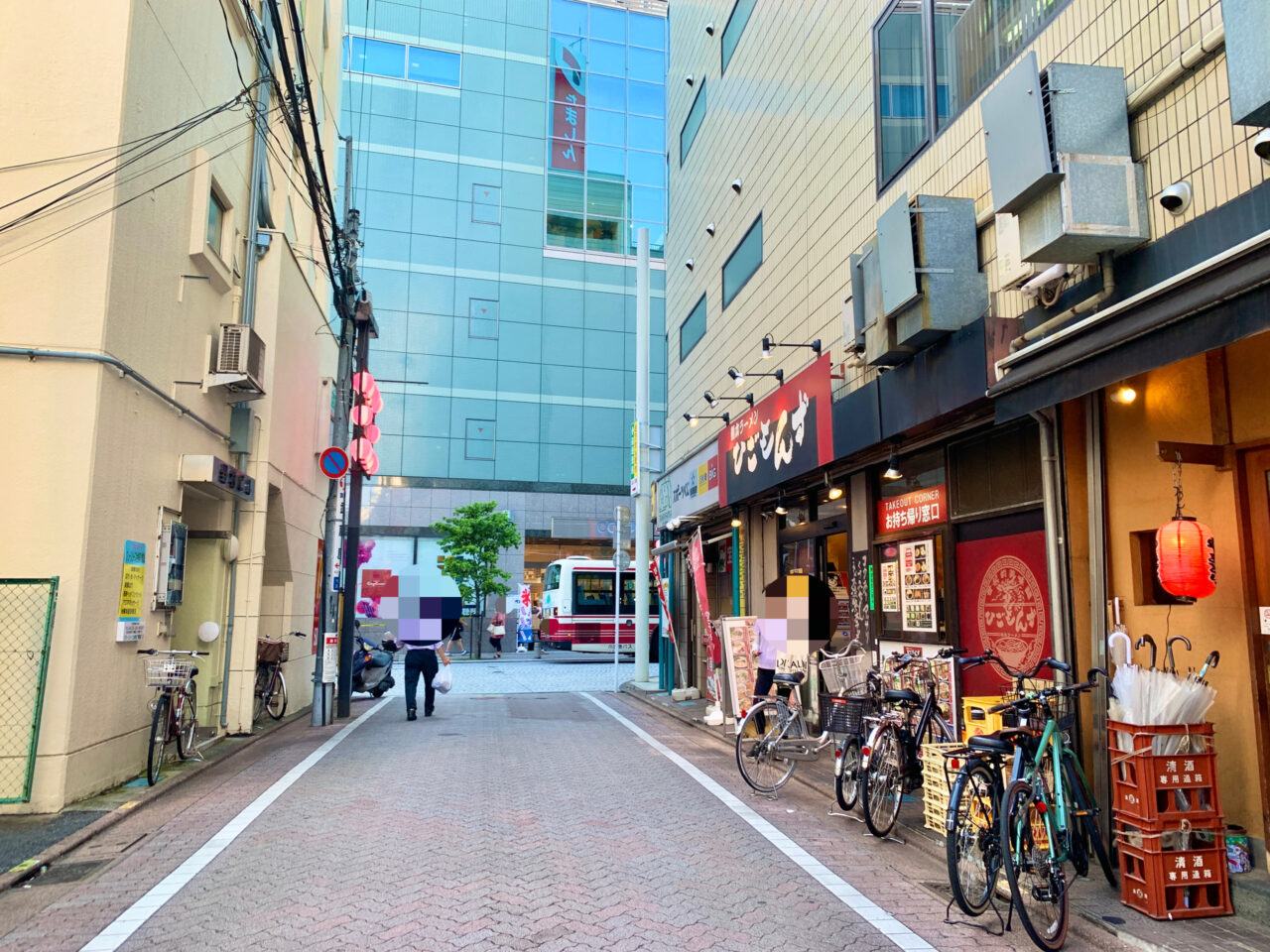 三鷹駅前