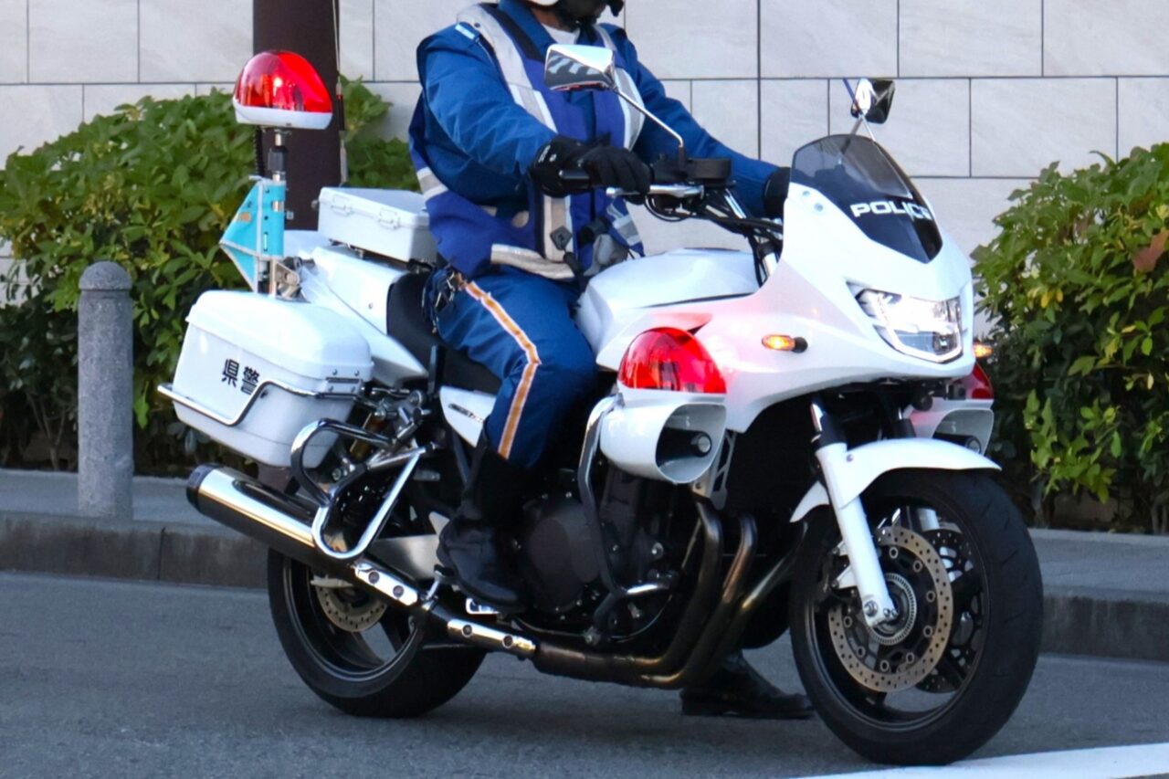 三鷹市の秋の交通安全フェスタ白バイイメージ