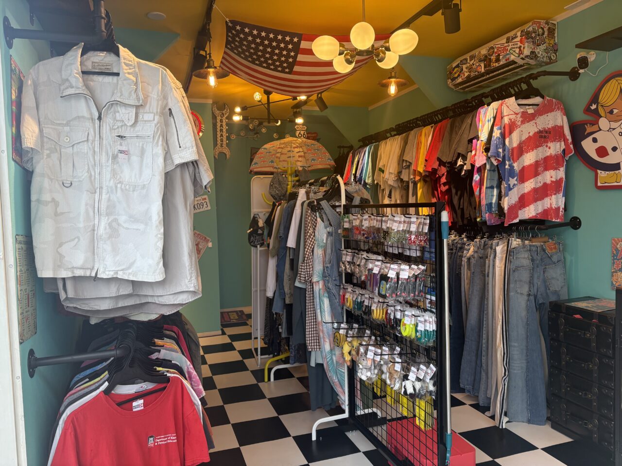 MUGEN FURUGI 24の店内3
